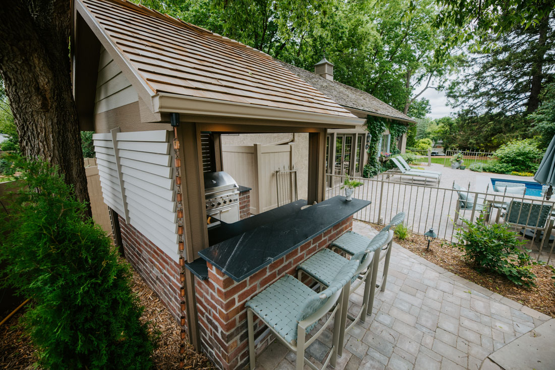 outdoor kitchen structure designed by Weller Brothers Landscape Professionals